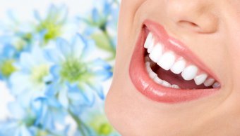 Zalety i wady wybielania zębów 